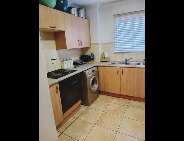 2 BEDROOM APARTMENT FOR SALE IN CASTLEVIEW